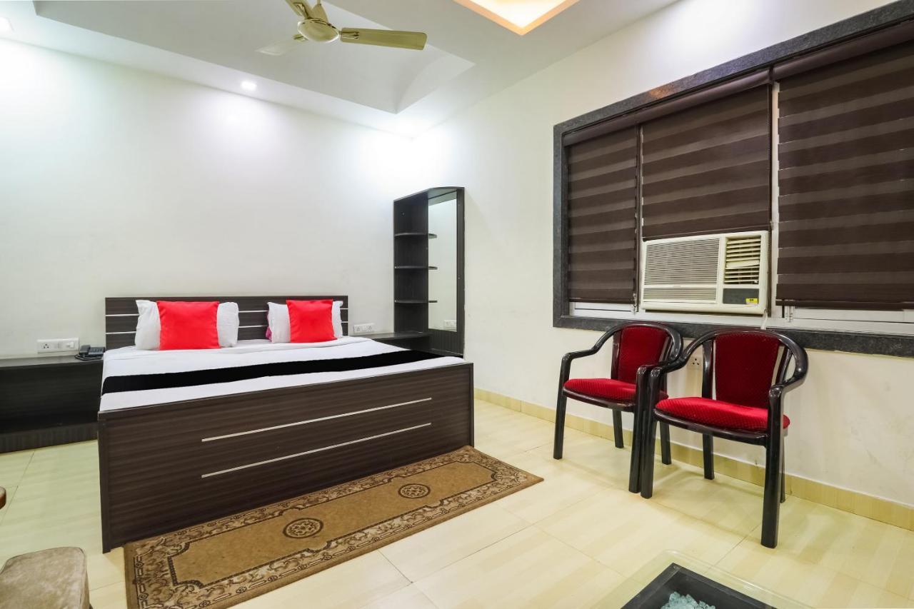 Capital O 15422 Shiva Inn Unnao Bagian luar foto