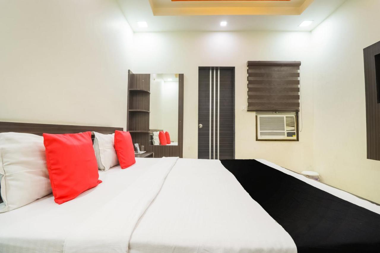Capital O 15422 Shiva Inn Unnao Bagian luar foto