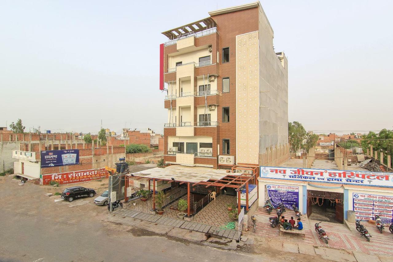 Capital O 15422 Shiva Inn Unnao Bagian luar foto