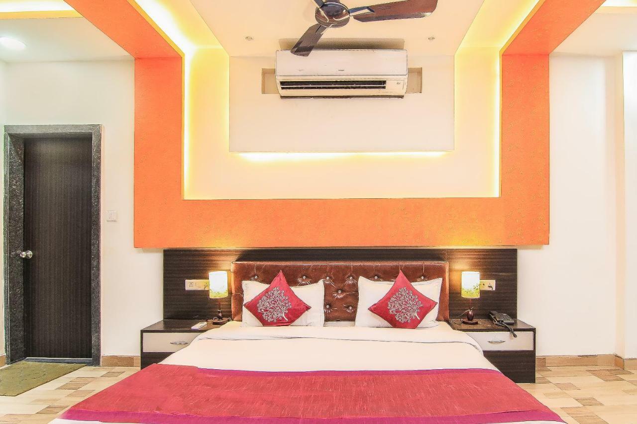 Capital O 15422 Shiva Inn Unnao Bagian luar foto