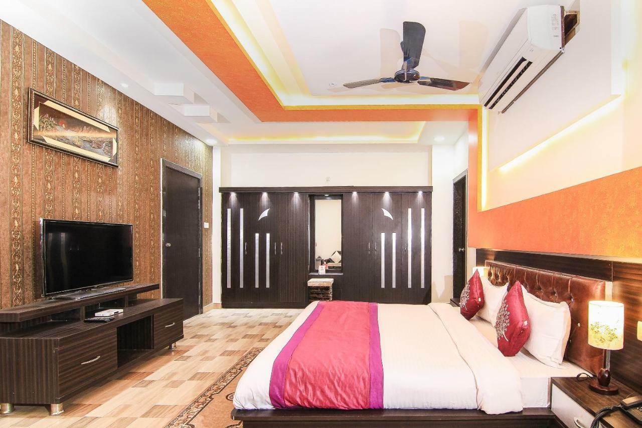 Capital O 15422 Shiva Inn Unnao Bagian luar foto
