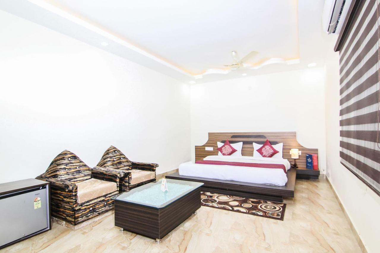 Capital O 15422 Shiva Inn Unnao Bagian luar foto