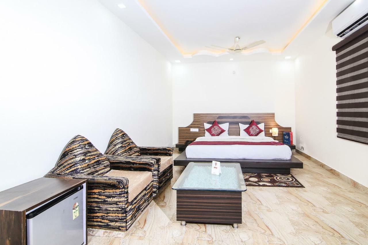 Capital O 15422 Shiva Inn Unnao Bagian luar foto