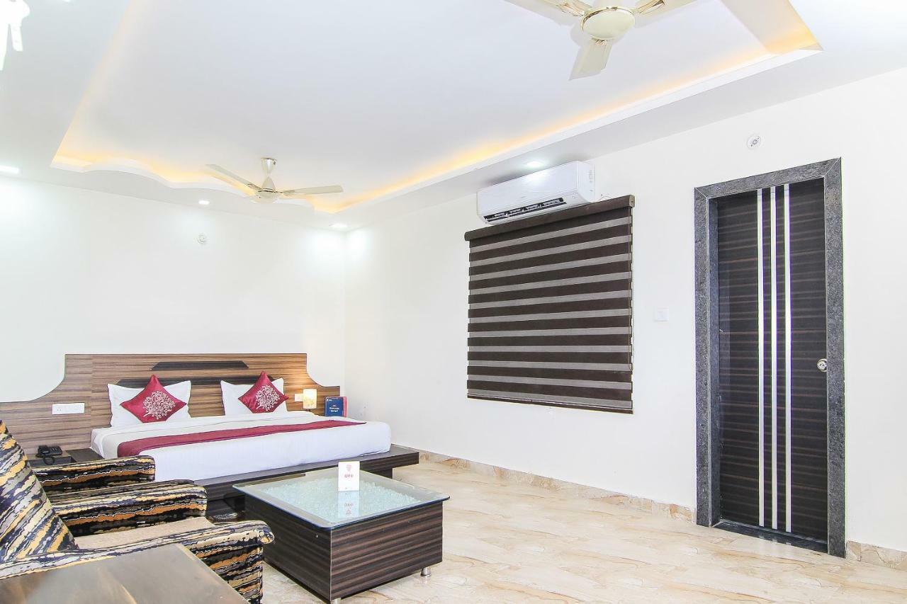 Capital O 15422 Shiva Inn Unnao Bagian luar foto